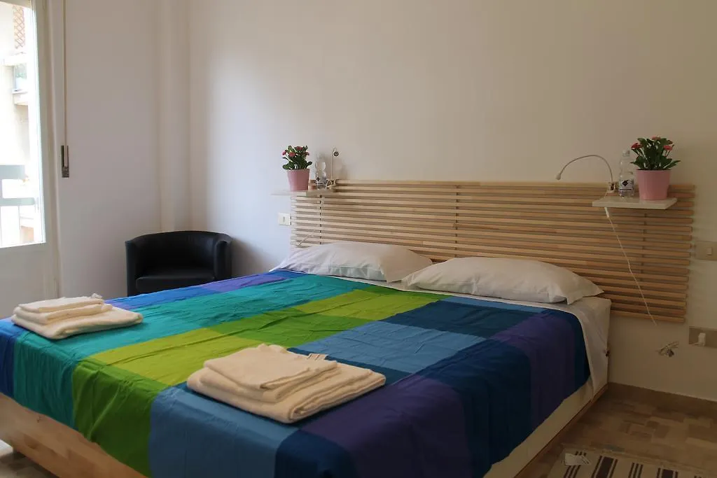 Stephenson Apartment Milano 0*,  Italien