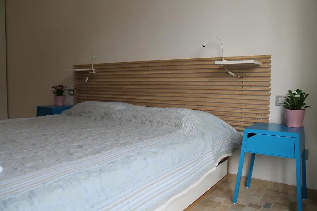 Stephenson Apartment Milano 0*,