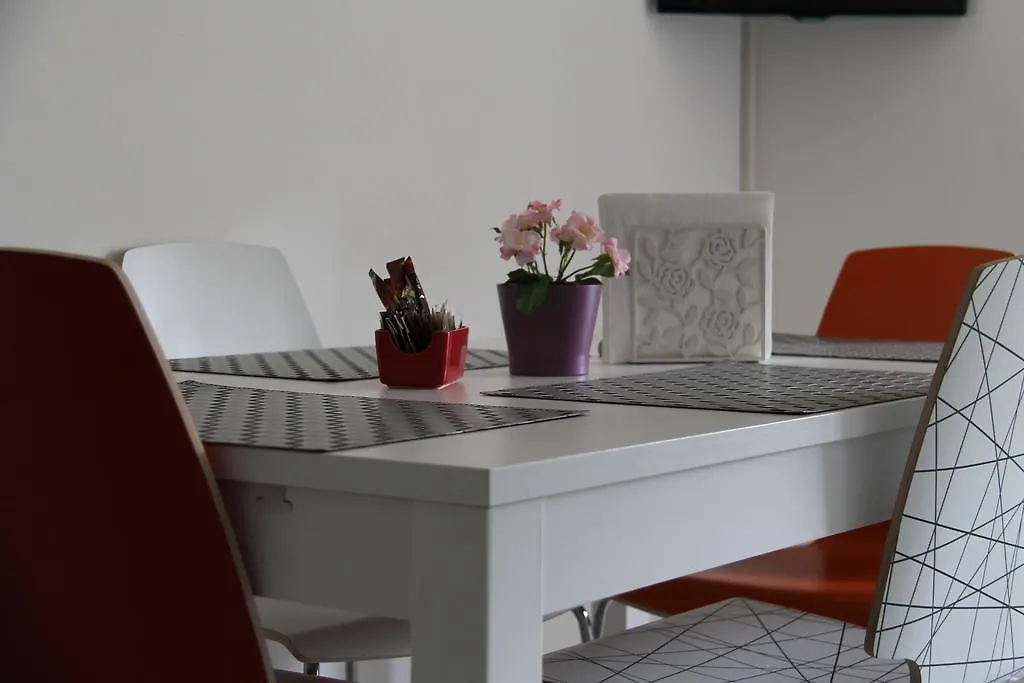 Stephenson Apartment Milan